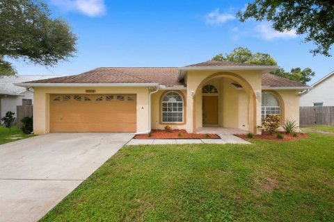 Casa en Pinellas Park, Florida 4 dormitorios, 166.11 m2 № 2384344