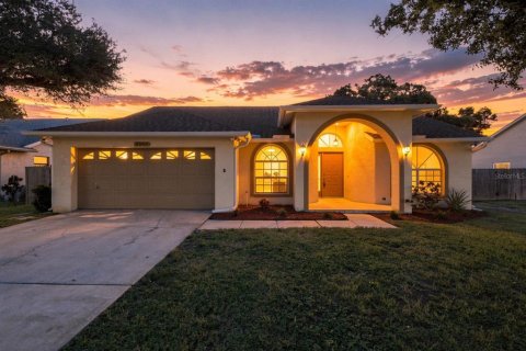 Casa en venta en Pinellas Park, Florida, 4 dormitorios, 166.11 m2 № 2384344 - foto 2