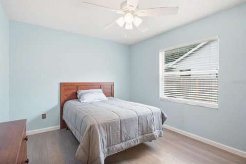 Casa en venta en Pinellas Park, Florida, 4 dormitorios, 166.11 m2 № 2384344 - foto 24