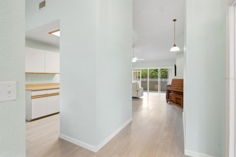 Casa en venta en Pinellas Park, Florida, 4 dormitorios, 166.11 m2 № 2384344 - foto 6