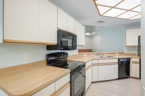 Casa en venta en Pinellas Park, Florida, 4 dormitorios, 166.11 m2 № 2384344 - foto 18