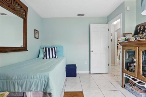 House in Deltona, Florida 3 bedrooms, 159.14 sq.m. № 2210064 - photo 28