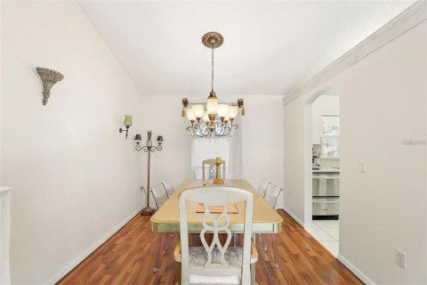 House in Deltona, Florida 3 bedrooms, 159.14 sq.m. № 2210064 - photo 7