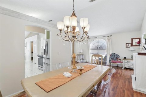 House in Deltona, Florida 3 bedrooms, 159.14 sq.m. № 2210064 - photo 8