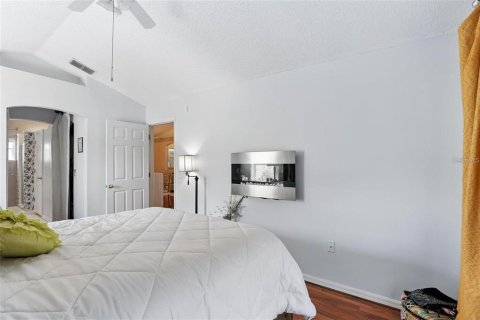 House in Deltona, Florida 3 bedrooms, 159.14 sq.m. № 2210064 - photo 21