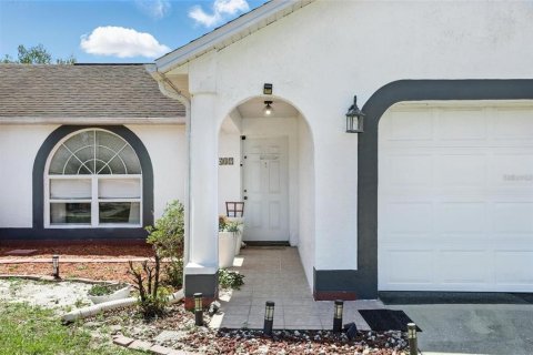 House in Deltona, Florida 3 bedrooms, 159.14 sq.m. № 2210064 - photo 2