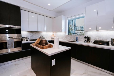 Condo à Fort Lauderdale, Floride, 3 chambres  № 2039184