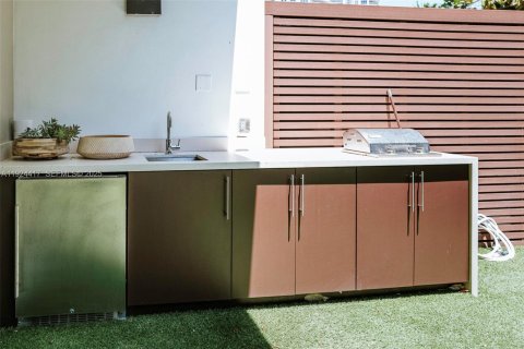 Condo in Fort Lauderdale, Florida, 3 bedrooms  № 2039184 - photo 15