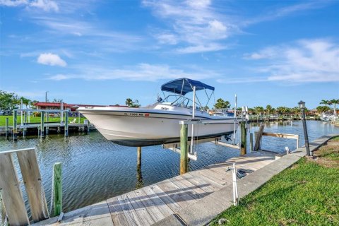 Copropriété à vendre à Bradenton, Floride: 2 chambres, 120.4 m2 № 2329800 - photo 8