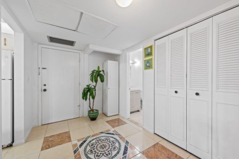 Снять в аренду кондоминиум в Маргит, Флорида 1 спальня, 63.17м2, № 1103159 - фото 1