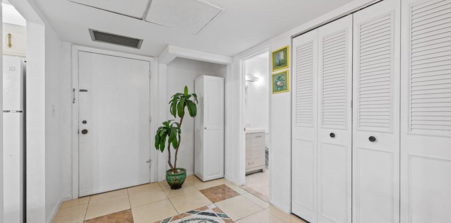 Condo à Margate, Floride, 1 chambre № 1103159