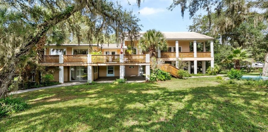 Villa ou maison à Old Town, Floride 5 chambres, 386.47 m2 № 2342610