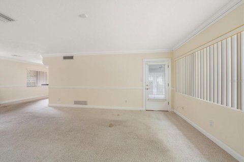 House in Belleair, Florida 3 bedrooms, 138.7 sq.m. № 2210984 - photo 5