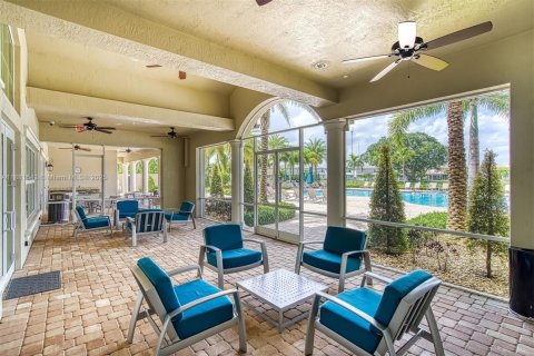 Townhouse in Hollywood, Florida 3 bedrooms, 132.01 sq.m. № 1925439 - photo 19