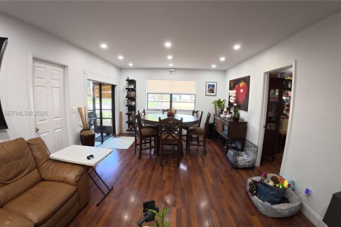 Condominio en alquiler en Coral Springs, Florida, 3 dormitorios, 109.53 m2 № 2064241 - foto 5