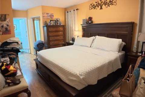 Condominio en alquiler en Coral Springs, Florida, 3 dormitorios, 109.53 m2 № 2064241 - foto 9