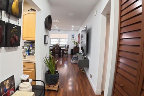 Condominio en alquiler en Coral Springs, Florida, 3 dormitorios, 109.53 m2 № 2064241 - foto 10