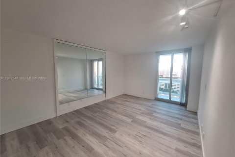 Copropriété à louer à Sunny Isles Beach, Floride: 2 chambres, 141.3 m2 № 2024082 - photo 12