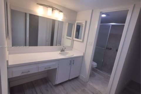 Copropriété à louer à Sunny Isles Beach, Floride: 2 chambres, 141.3 m2 № 2024082 - photo 14