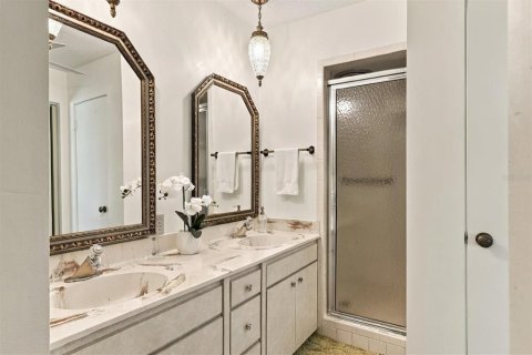 Condominio en venta en Sarasota, Florida, 2 dormitorios, 201.6 m2 № 2432802 - foto 13