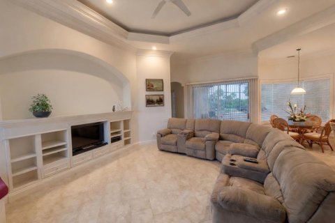 House in Venice, Florida 4 bedrooms, 368.73 sq.m. № 2093482 - photo 13