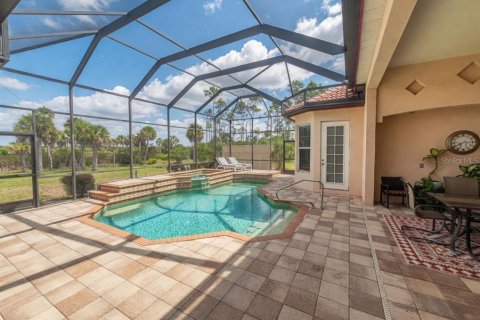 House in Venice, Florida 4 bedrooms, 368.73 sq.m. № 2093482 - photo 28