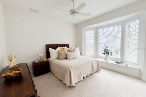 House in Venice, Florida 4 bedrooms, 368.73 sq.m. № 2093482 - photo 22