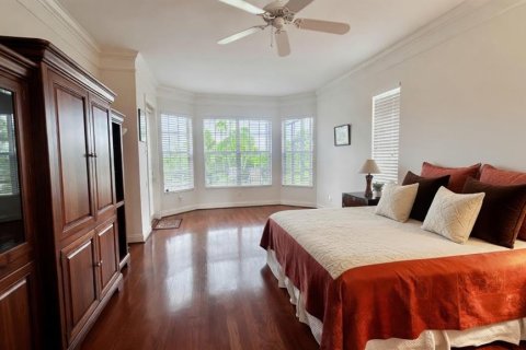 House in Venice, Florida 4 bedrooms, 368.73 sq.m. № 2093482 - photo 15