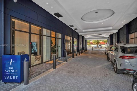 Copropriété à vendre à Coral Gables, Floride: 2 chambres № 2061815 - photo 5