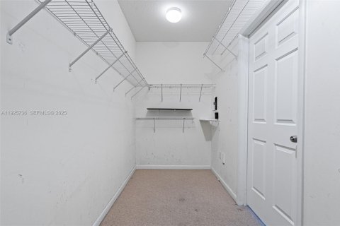 Condo in Fort Lauderdale, Florida, 2 bedrooms № 1986138 - photo 29