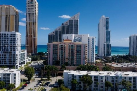 Condo in Sunny Isles Beach, Florida, 2 bedrooms № 2078880