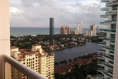 Condo in Aventura, Florida, 2 bedrooms in LANDMARK № 1959351 - photo 2