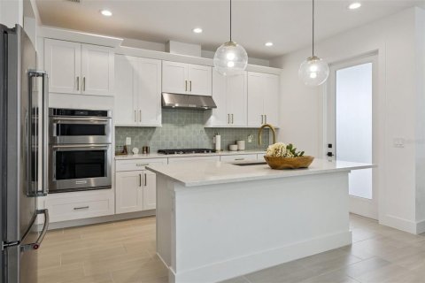 Villa ou maison à vendre à Apopka, Floride: 3 chambres, 191.66 m2 № 2421828 - photo 11