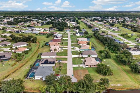 Villa ou maison à vendre à Punta Gorda, Floride: 4 chambres, 168.34 m2 № 2410112 - photo 29