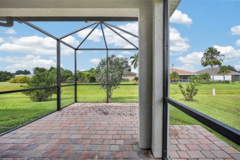 Villa ou maison à vendre à Punta Gorda, Floride: 4 chambres, 168.34 m2 № 2410112 - photo 24