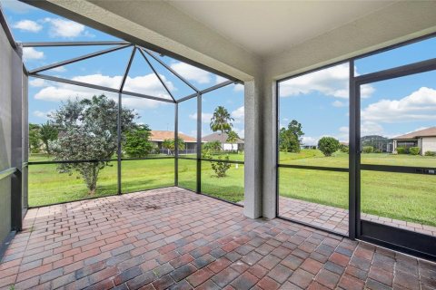 Villa ou maison à vendre à Punta Gorda, Floride: 4 chambres, 168.34 m2 № 2410112 - photo 25