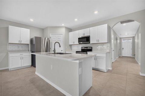 Villa ou maison à vendre à Punta Gorda, Floride: 4 chambres, 168.34 m2 № 2410112 - photo 7
