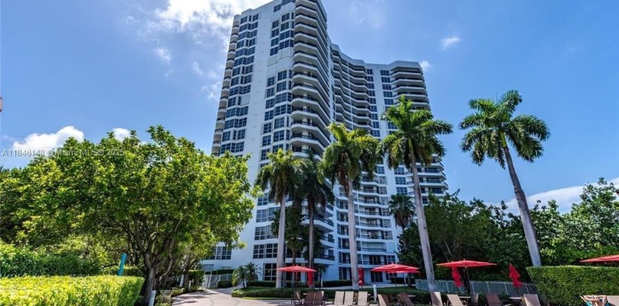 Condominio en Aventura, Florida, 2 dormitorios № 1962314