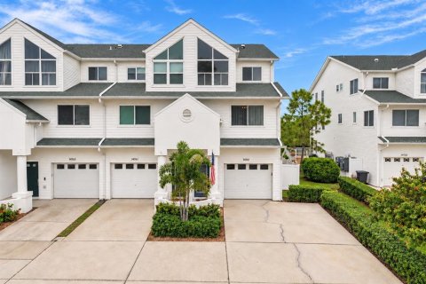 Touwnhouse à vendre à Seminole, Floride: 3 chambres, 201.97 m2 № 2402803 - photo 2
