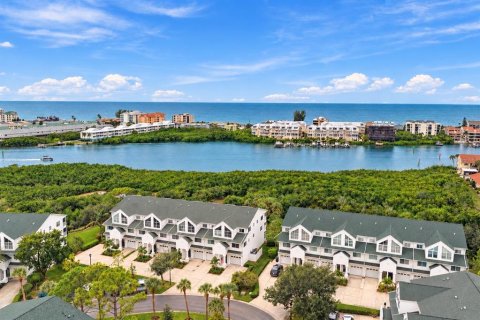 Touwnhouse à vendre à Seminole, Floride: 3 chambres, 201.97 m2 № 2402803 - photo 4