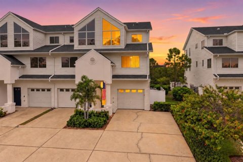 Touwnhouse à Seminole, Floride 3 chambres, 201.97 m2 № 2402803