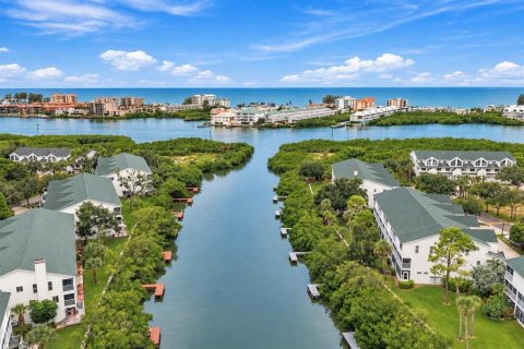 Touwnhouse à vendre à Seminole, Floride: 3 chambres, 201.97 m2 № 2402803 - photo 5