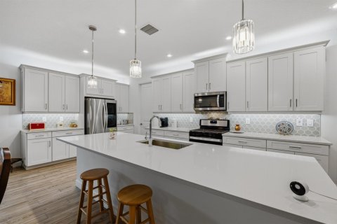 Casa en venta en Port St. Lucie, Florida, 3 dormitorios, 237.27 m2 № 2422874 - foto 2