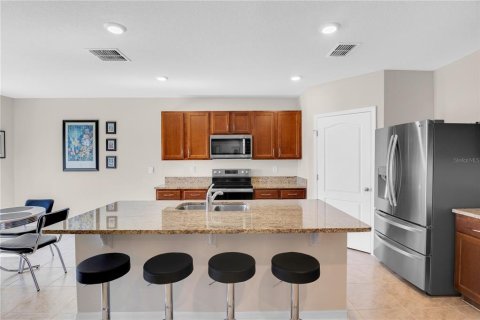 Casa en venta en Winter Haven, Florida, 5 dormitorios, 250.46 m2 № 2222979 - foto 3