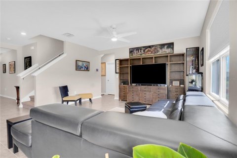 Casa en venta en Winter Haven, Florida, 5 dormitorios, 250.46 m2 № 2222979 - foto 13