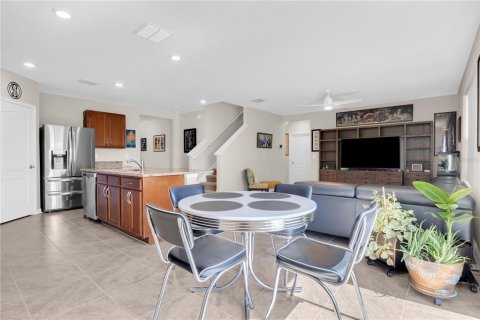 Casa en venta en Winter Haven, Florida, 5 dormitorios, 250.46 m2 № 2222979 - foto 11