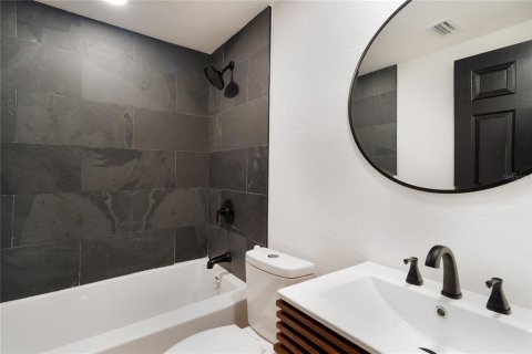 Casa en alquiler en Largo, Florida, 3 dormitorios, 98.2 m2 № 1913582 - foto 5