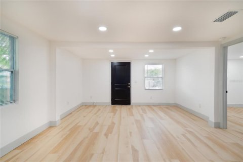 Casa en alquiler en Largo, Florida, 3 dormitorios, 98.2 m2 № 1913582 - foto 4