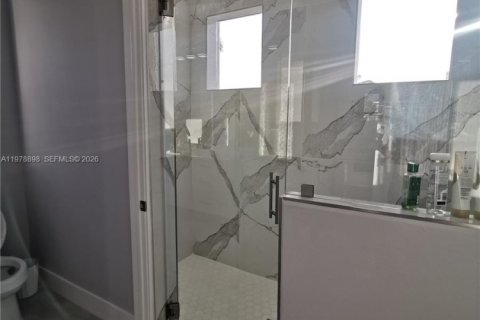 Casa en venta en Cape Coral, Florida, 4 dormitorios, 169.27 m2 № 2047494 - foto 29