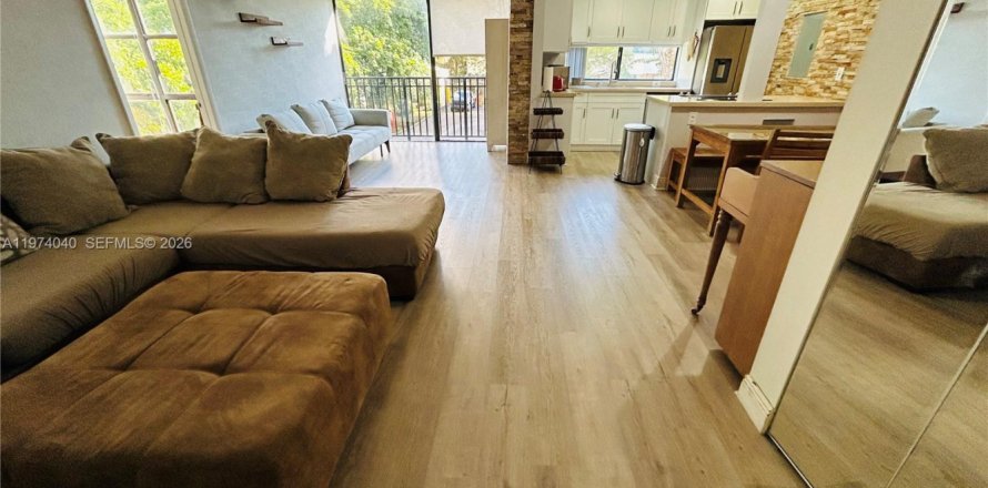 Condo à Sunny Isles Beach, Floride, 2 chambres  № 2040436